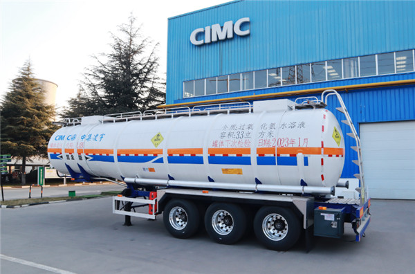 中集凌宇雙氧水運輸半掛車(chē)