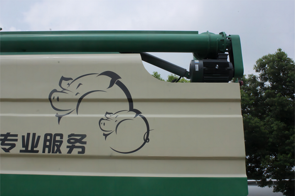 散裝雛禽飼料運輸半掛車(chē)