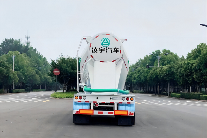 干拌砂漿運輸半掛車(chē)