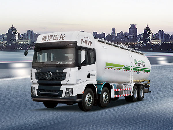 水泥罐車(chē)在建筑工程中的應用與優(yōu)勢