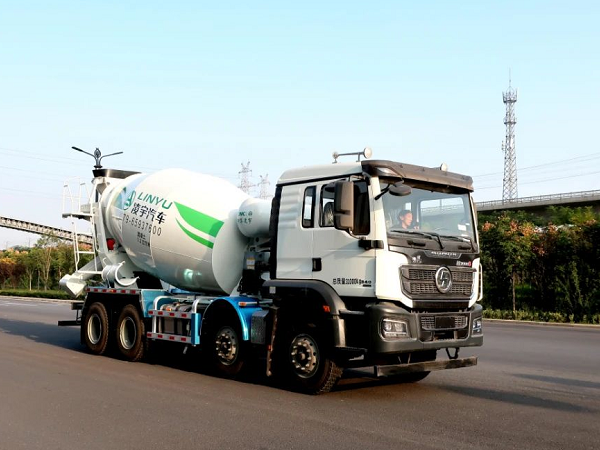 上新！陜汽M3000S攪拌車(chē)高能來(lái)襲！