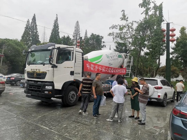 訂單不斷 精彩不停|中集凌宇國六輕量化攪拌車(chē)巡展——都江堰站